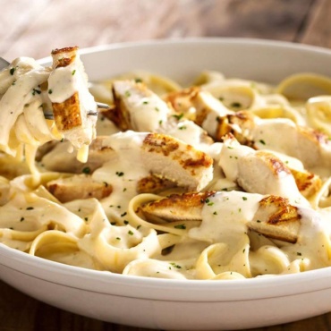 Chicken Fettuccine Alfredo